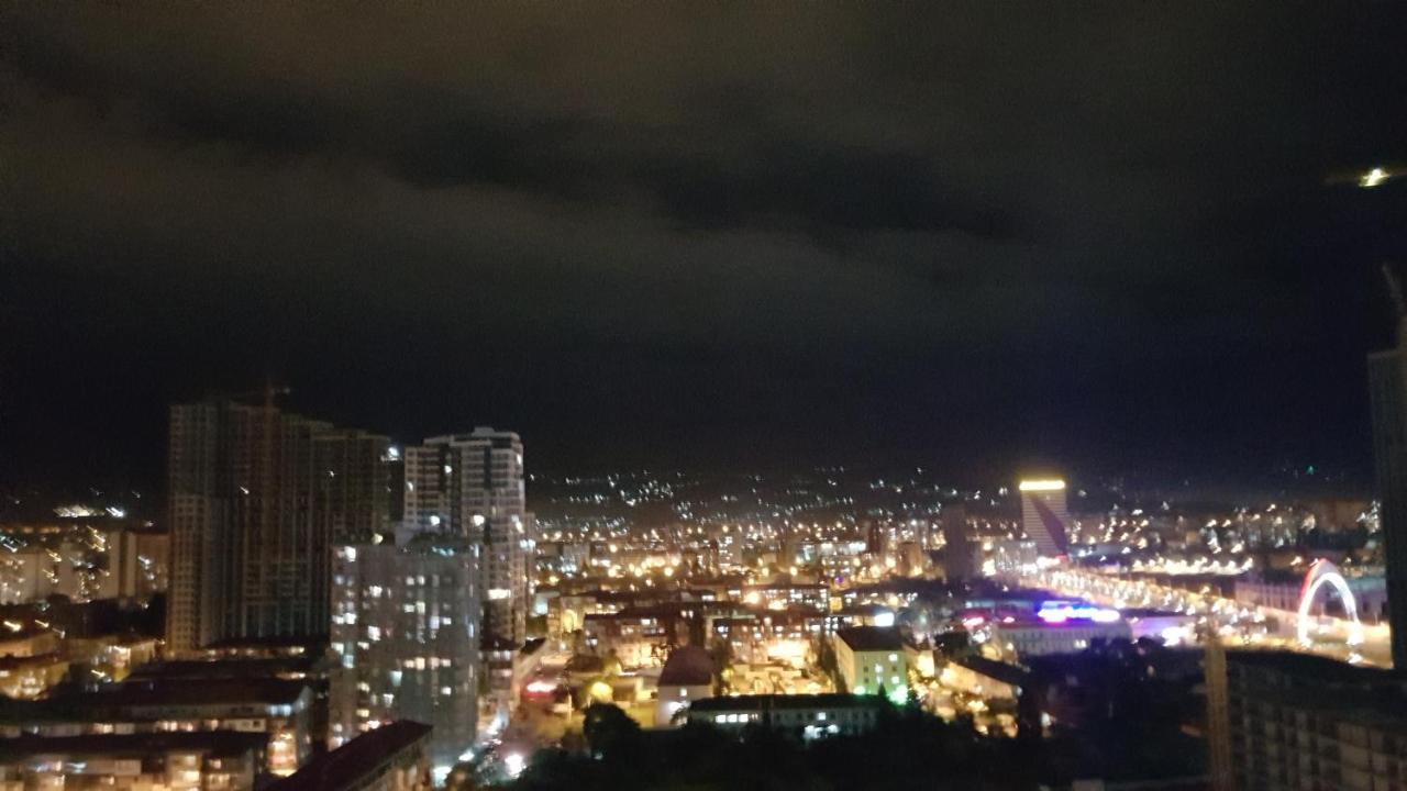 Apartment In Front Of Mcdonald'S Batumi Exterior foto