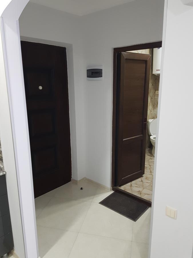 Apartment In Front Of Mcdonald'S Batumi Exterior foto