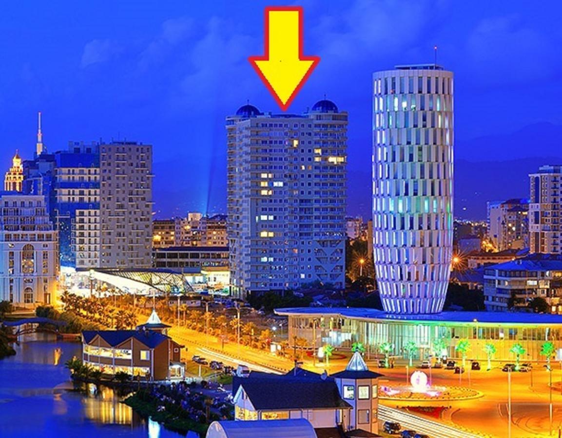 Apartment In Front Of Mcdonald'S Batumi Exterior foto