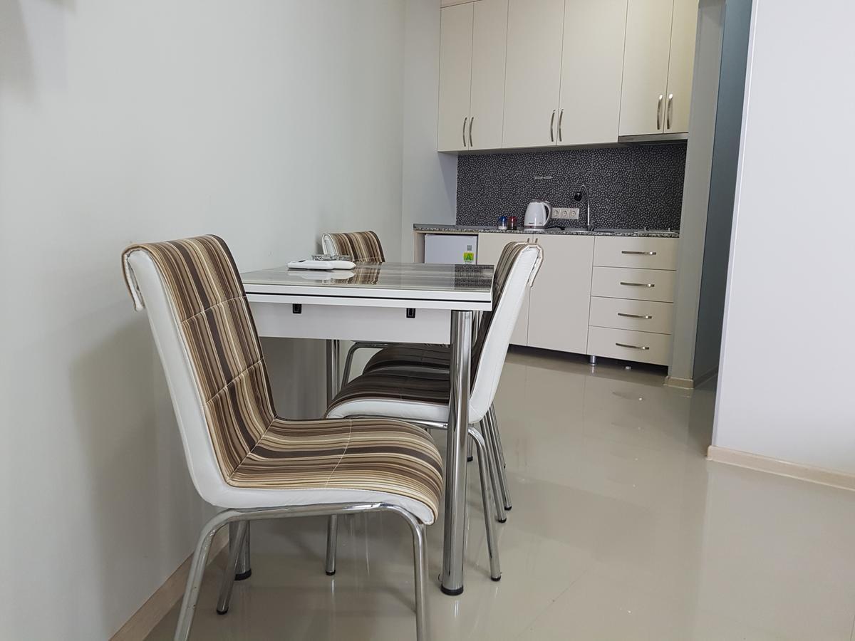 Apartment In Front Of Mcdonald'S Batumi Exterior foto