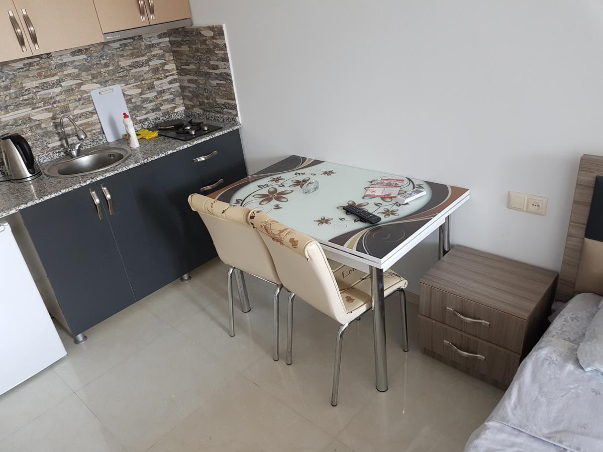 Apartment In Front Of Mcdonald'S Batumi Exterior foto